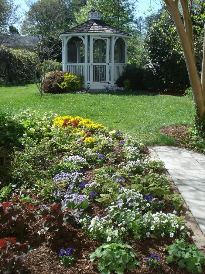 Newport House Bed & Breakfast วิลเลียมส์เบิร์ก ภายนอก รูปภาพ